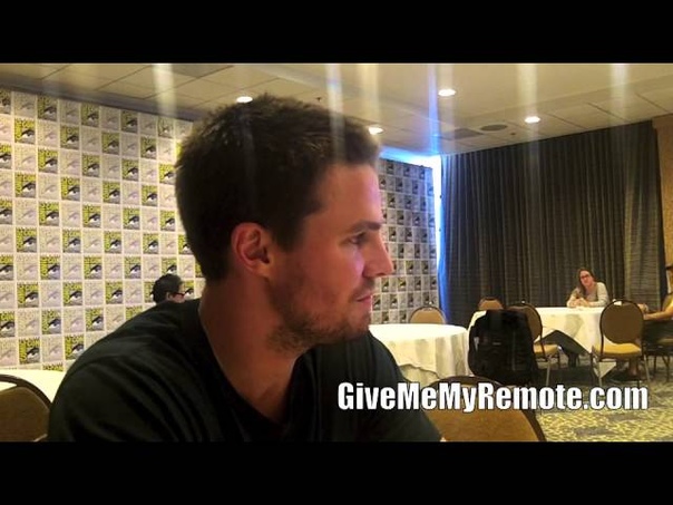 ARROW: Stephen Amell Teases the New Oliver, the Awesome Season 2 Premiere, and