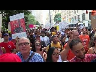 Мы не будем подчиняться Акция протеста в Нью Иорке была организована профсоюзами города
