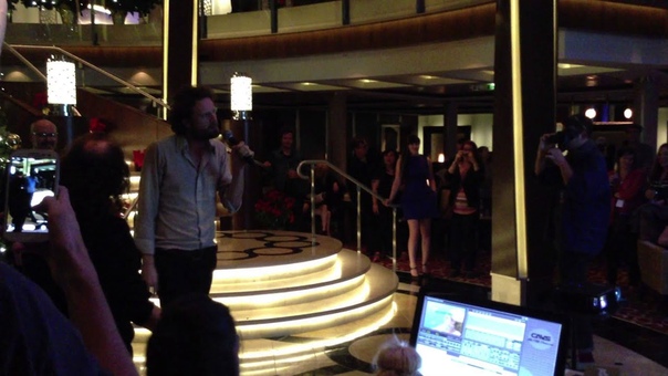 Father John Misty Sings R. Kelly on SS