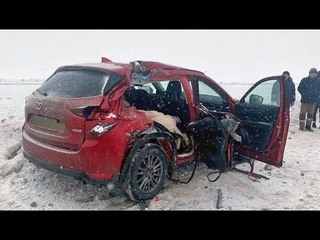 Пассажирка Мазды скончалась в массовом ДТП в Татарстане