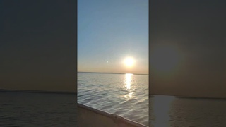 Закат в районе горы Лепёшка в Самарской области с воды. #водныйпроводник #travel