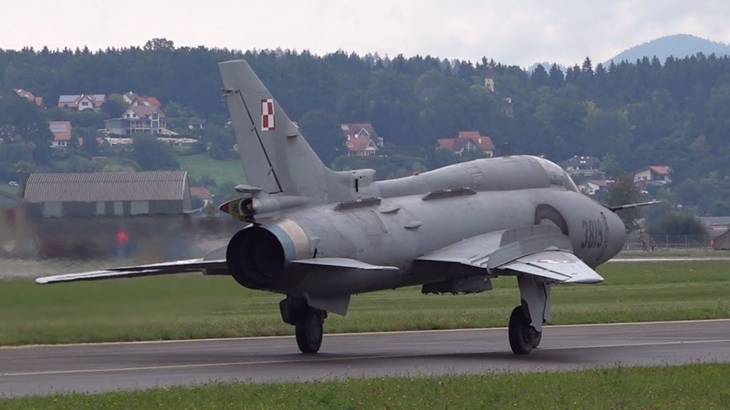 SU 22 Afterburner goes BOOM on