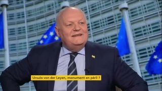 Franois Asselineau jette un froid en plateau