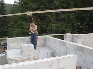 Мини-кран для строительства стен из газобетона