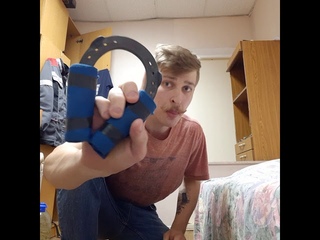 Разгибание подковы SX7#000 на голом бедре