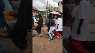 This is how African do Crip walk @TheVillageBeast @Village50cent