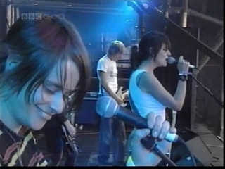 Elastica - Suicide (Glastonbury Festival 2000 HQ)