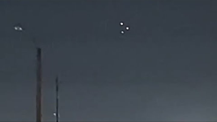 UFOs Sighted Over Los Angeles ( January 25, 2021